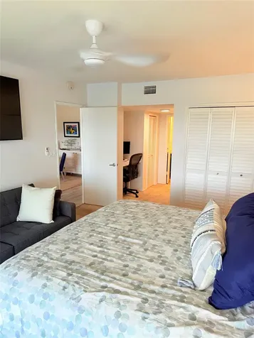 2801 N Palm Aire Drive Pompano Beach FL 33069
