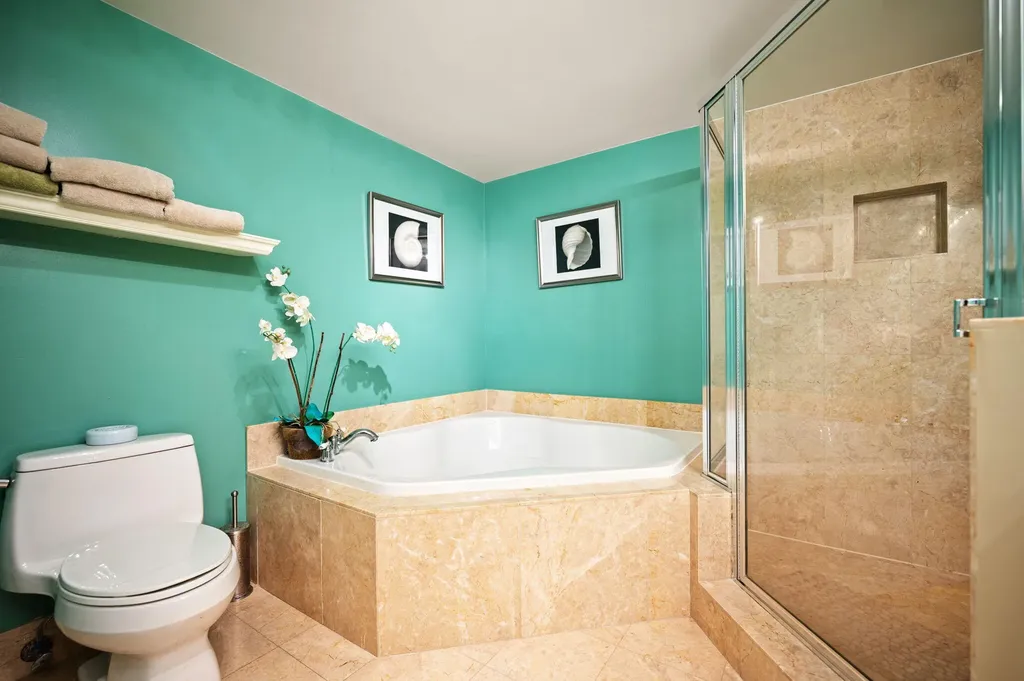 2011 N Ocean Boulevard Fort Lauderdale FL 33305