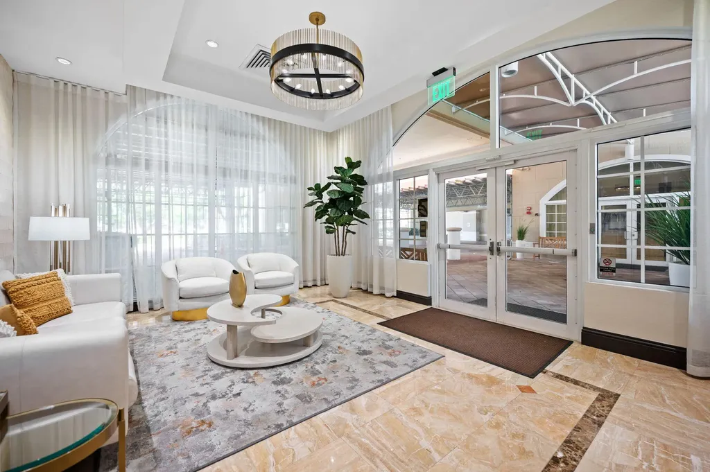 2011 N Ocean Boulevard Fort Lauderdale FL 33305