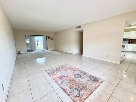 4140 NW 44th Avenue Lauderdale Lakes FL 33319