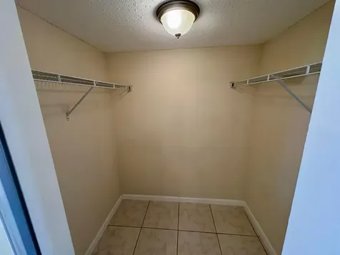 4140 NW 44th Avenue Lauderdale Lakes FL 33319