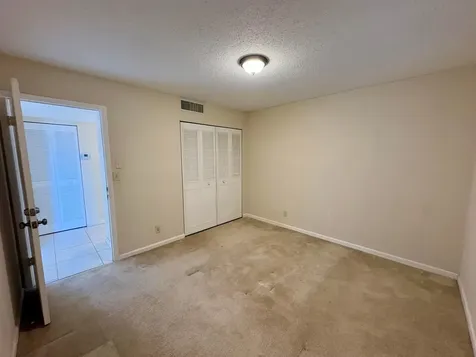 4140 NW 44th Avenue Lauderdale Lakes FL 33319