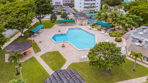 4140 NW 44th Avenue Lauderdale Lakes FL 33319