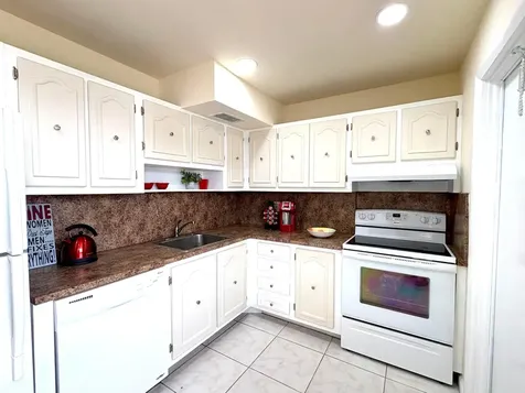 4140 NW 44th Avenue Lauderdale Lakes FL 33319