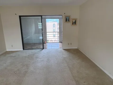 4140 NW 44th Avenue Lauderdale Lakes FL 33319