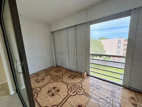 4140 NW 44th Avenue Lauderdale Lakes FL 33319