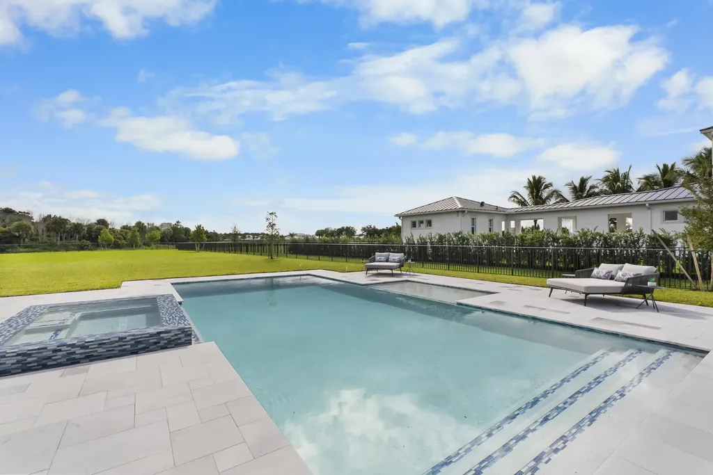 20037 SE Bridgewater Drive Jupiter FL 33458