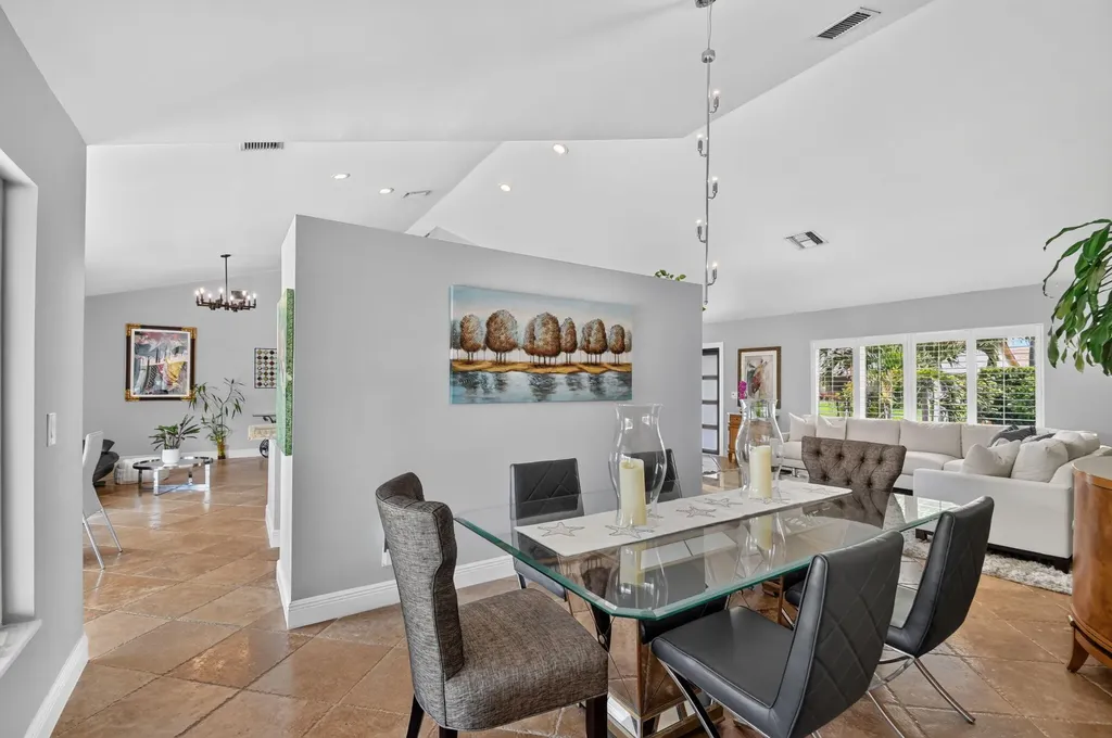 5817 Laurel Green Circle Boynton Beach FL 33437