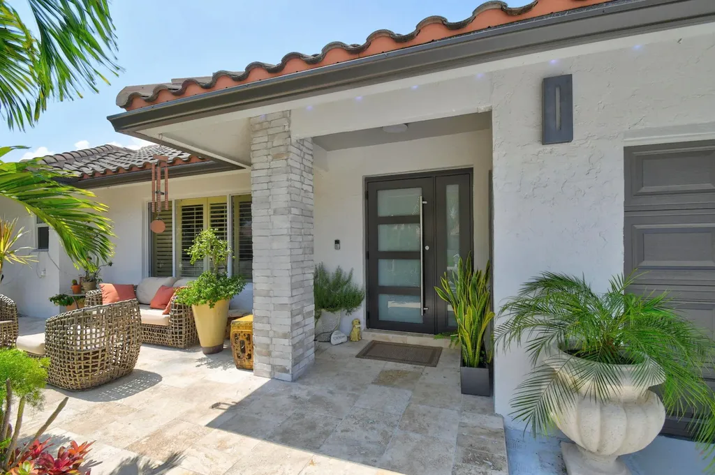 5817 Laurel Green Circle Boynton Beach FL 33437