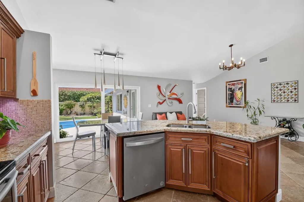 5817 Laurel Green Circle Boynton Beach FL 33437