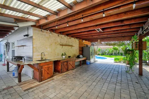5817 Laurel Green Circle Boynton Beach FL 33437