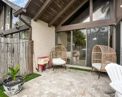 407 N University Drive Plantation FL 33324