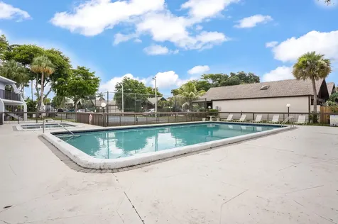 407 N University Drive Plantation FL 33324