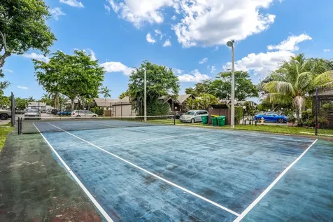 407 N University Drive Plantation FL 33324