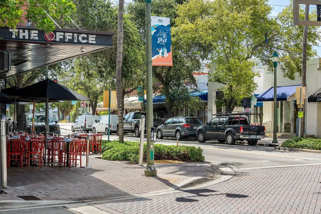 1508 Lake Drive Delray Beach FL 33444