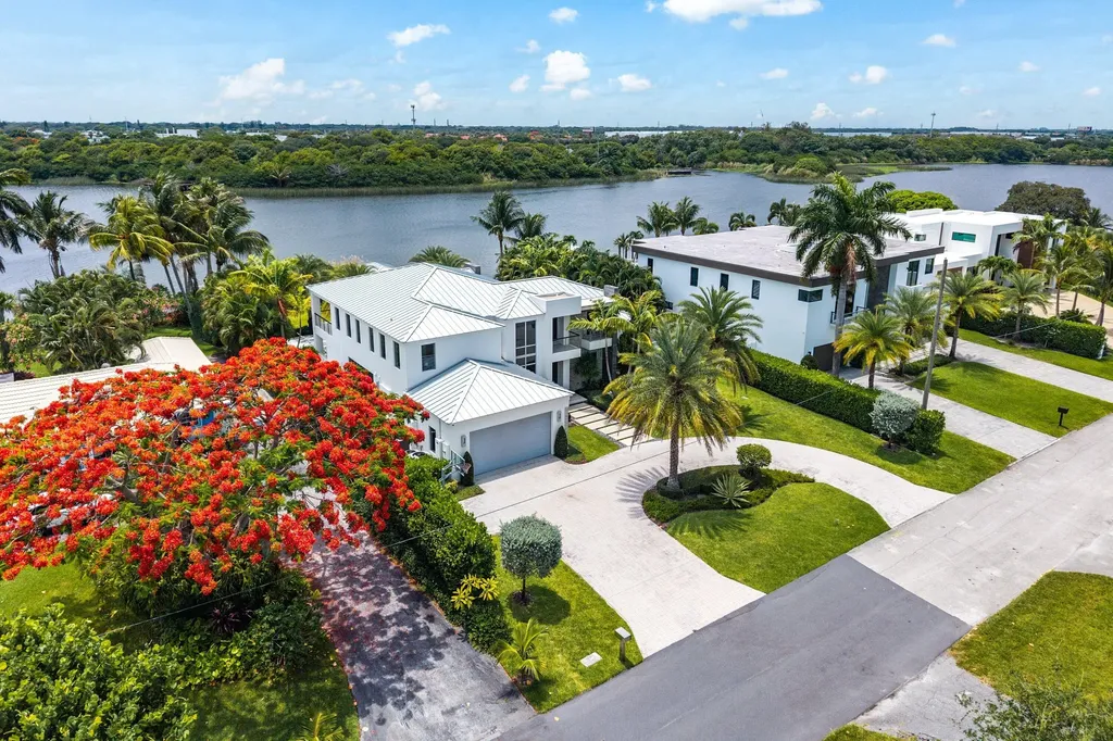1508 Lake Drive Delray Beach FL 33444