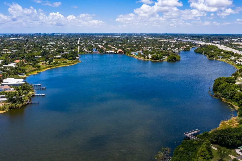 1508 Lake Drive Delray Beach FL 33444