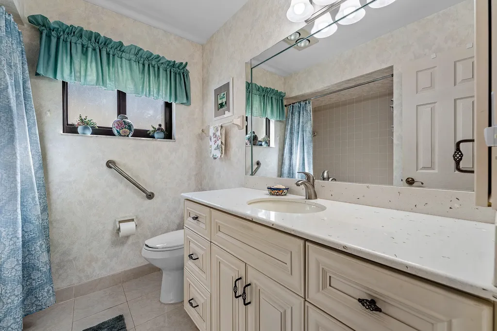 7852 Cloverfield Circle Boca Raton FL 33433