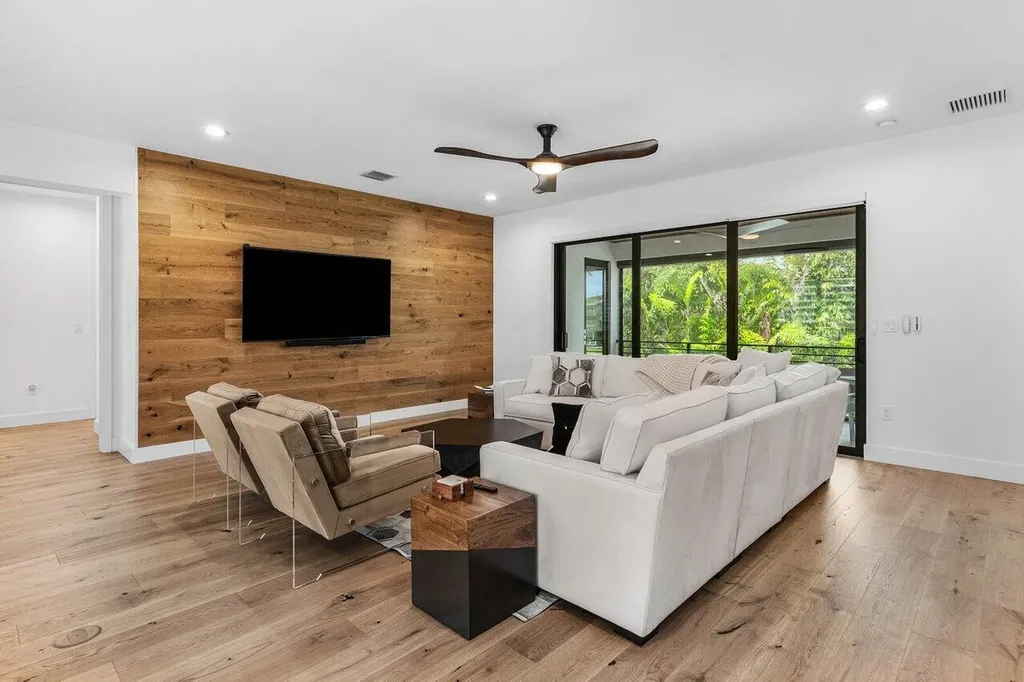8568 Dream Falls Street Boca Raton FL 33496