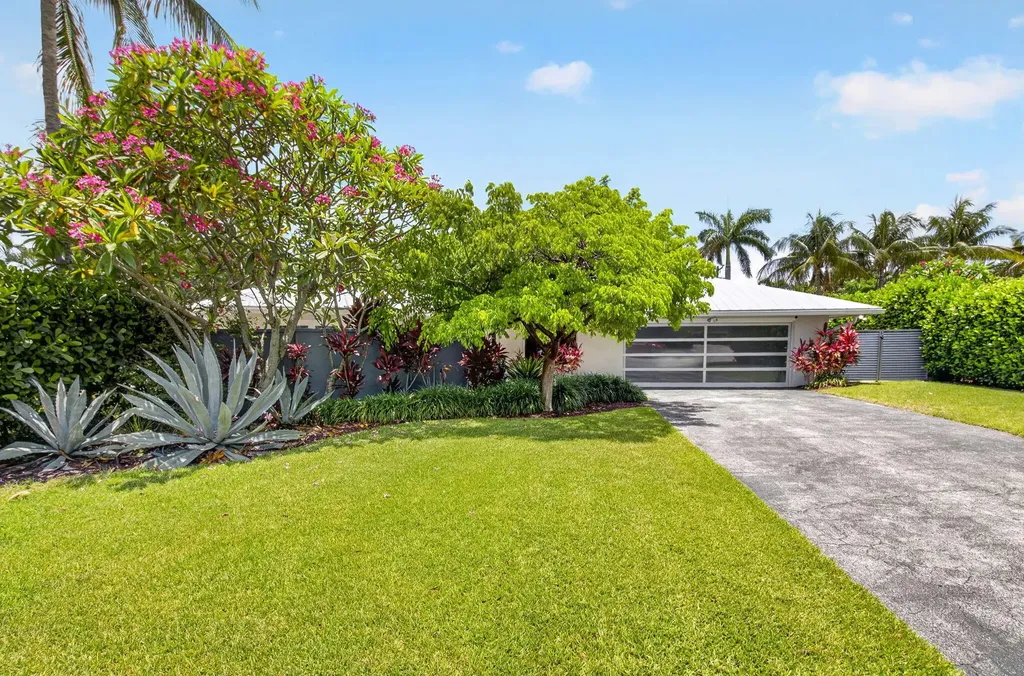 2006 NW 3rd Avenue Delray Beach FL 33444