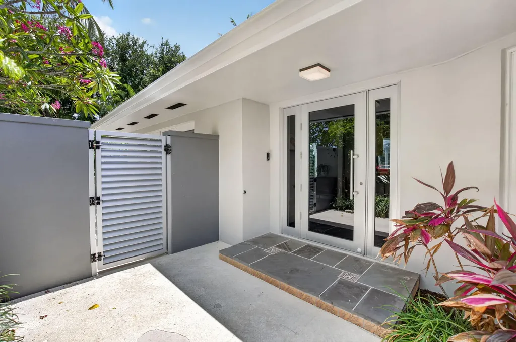 2006 NW 3rd Avenue Delray Beach FL 33444