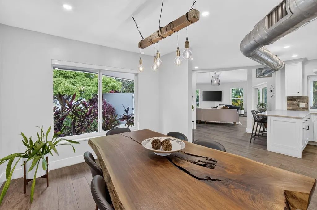 2006 NW 3rd Avenue Delray Beach FL 33444