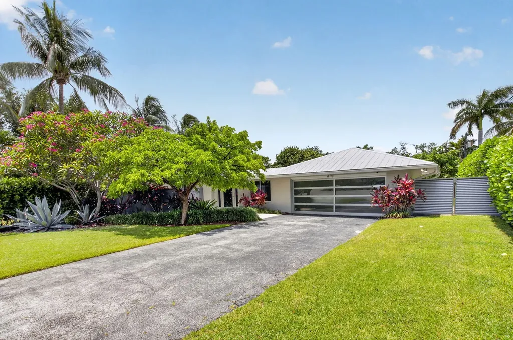 2006 NW 3rd Avenue Delray Beach FL 33444