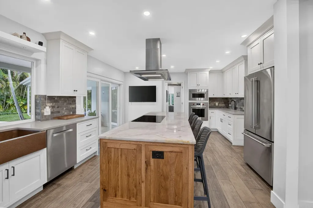 2006 NW 3rd Avenue Delray Beach FL 33444
