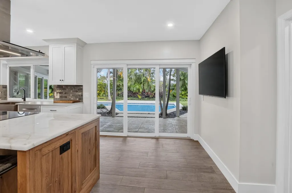 2006 NW 3rd Avenue Delray Beach FL 33444