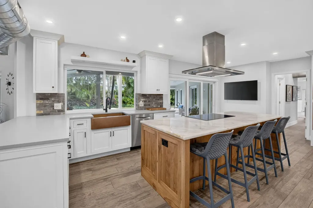 2006 NW 3rd Avenue Delray Beach FL 33444