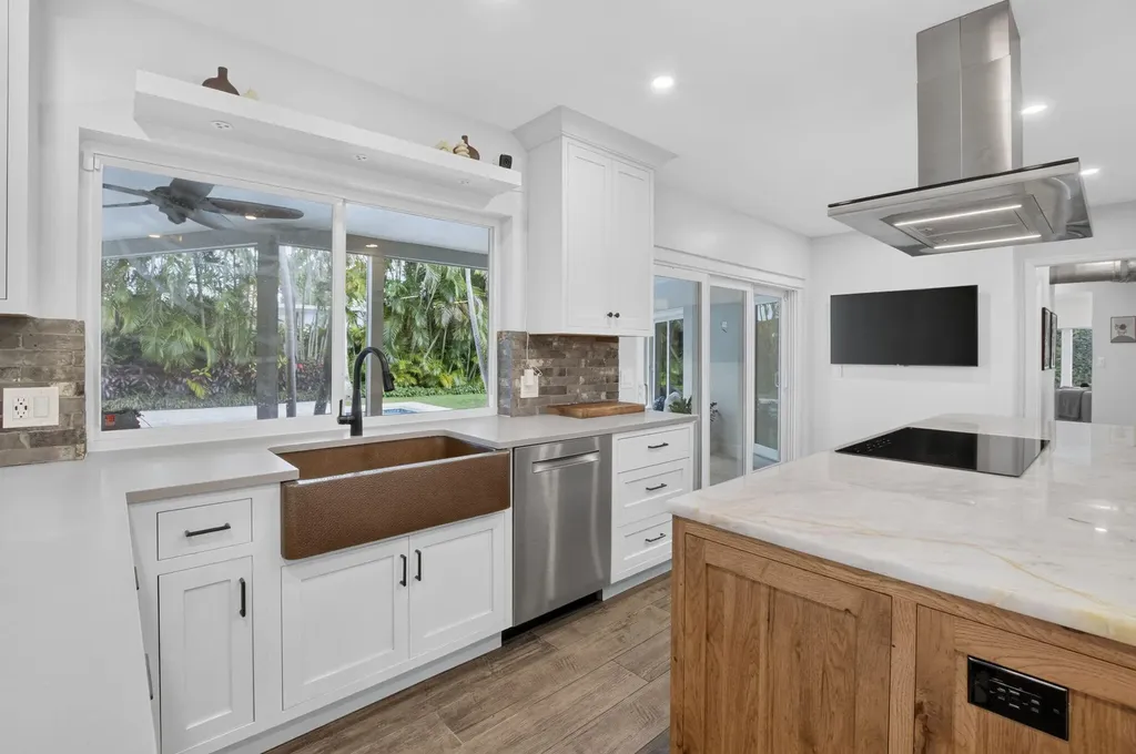 2006 NW 3rd Avenue Delray Beach FL 33444