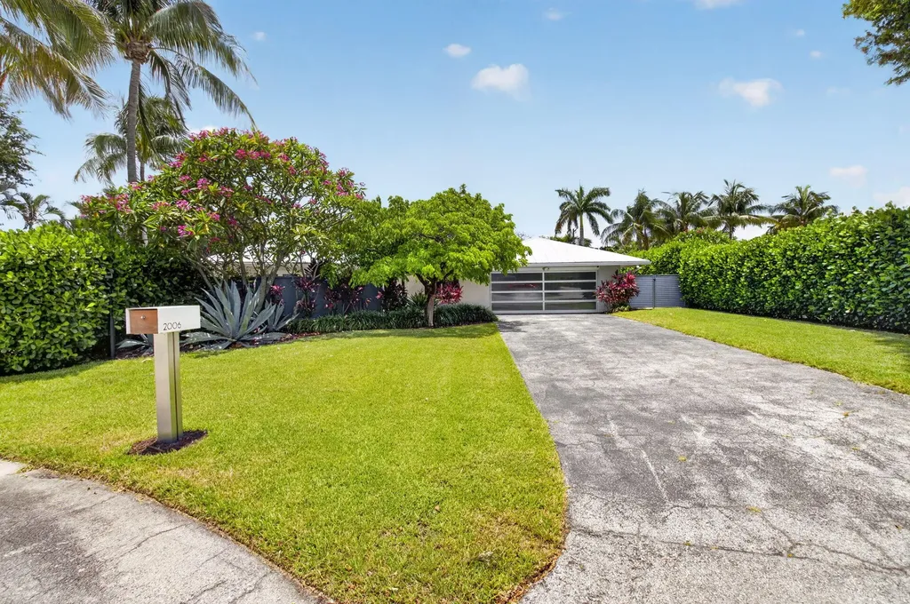 2006 NW 3rd Avenue Delray Beach FL 33444