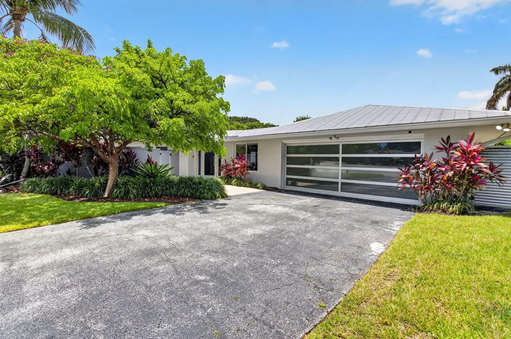 2006 NW 3rd Avenue Delray Beach FL 33444
