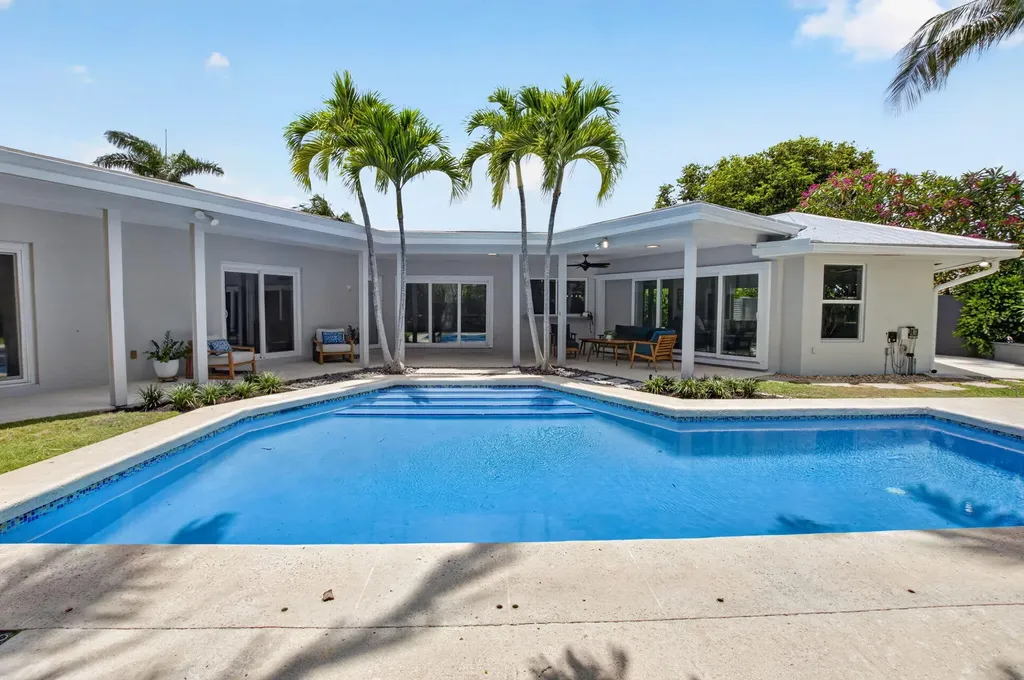 2006 NW 3rd Avenue Delray Beach FL 33444