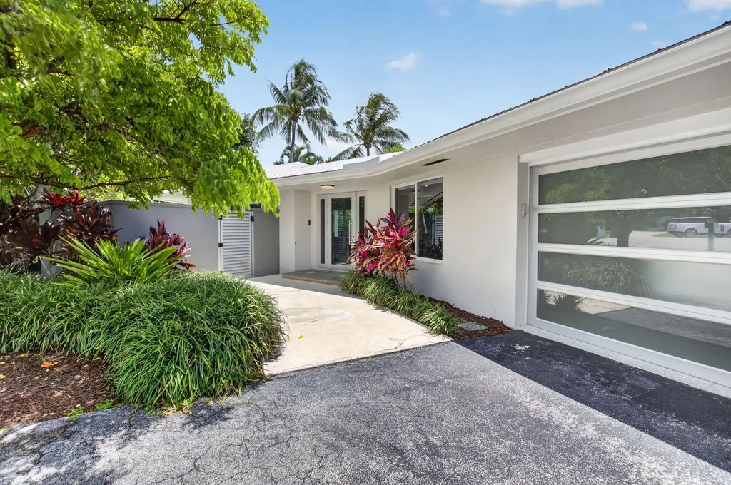 2006 NW 3rd Avenue Delray Beach FL 33444
