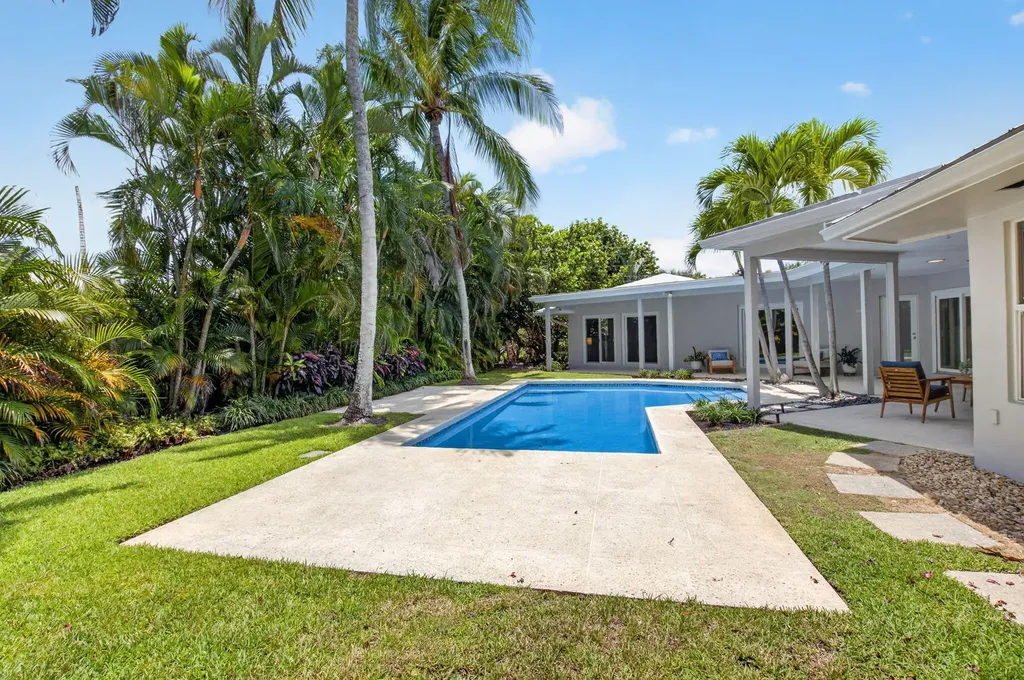 2006 NW 3rd Avenue Delray Beach FL 33444