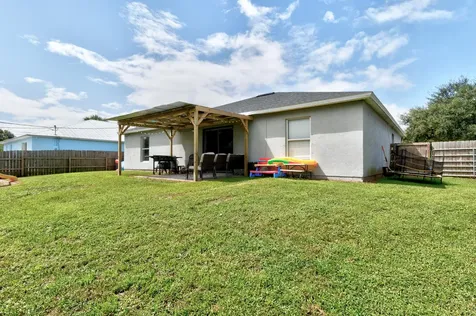 7726 102nd Avenue Vero Beach FL 32967
