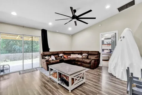 7726 102nd Avenue Vero Beach FL 32967
