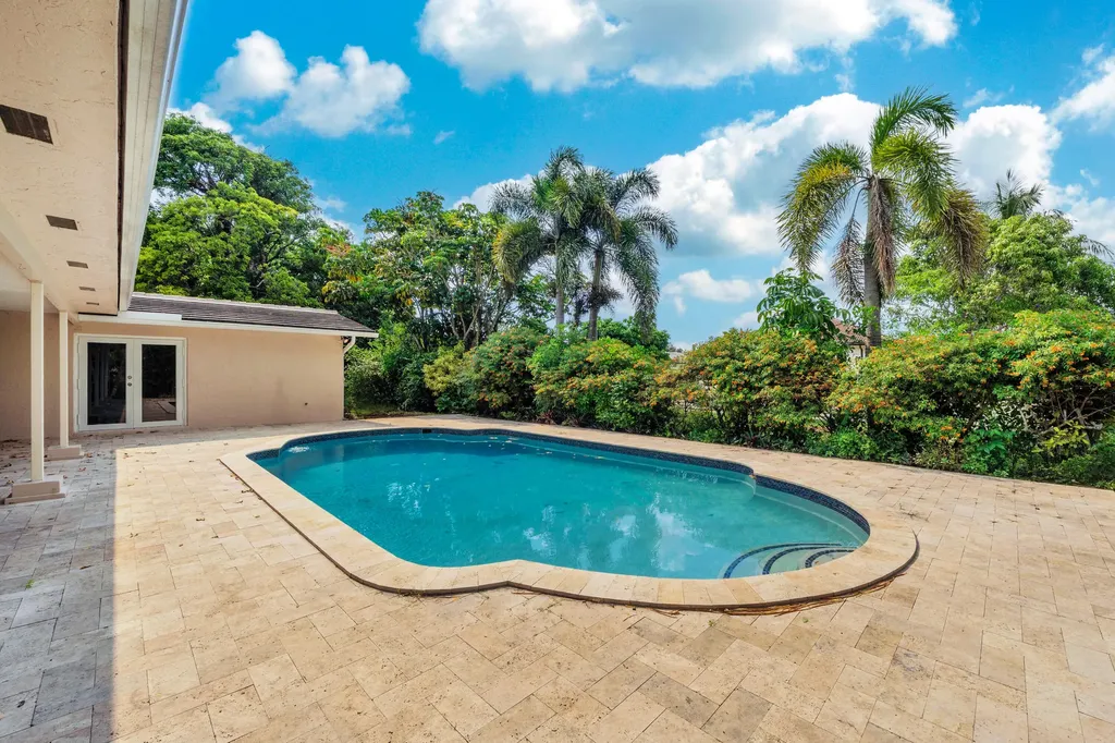11901 NW 25th Street Plantation FL 33323