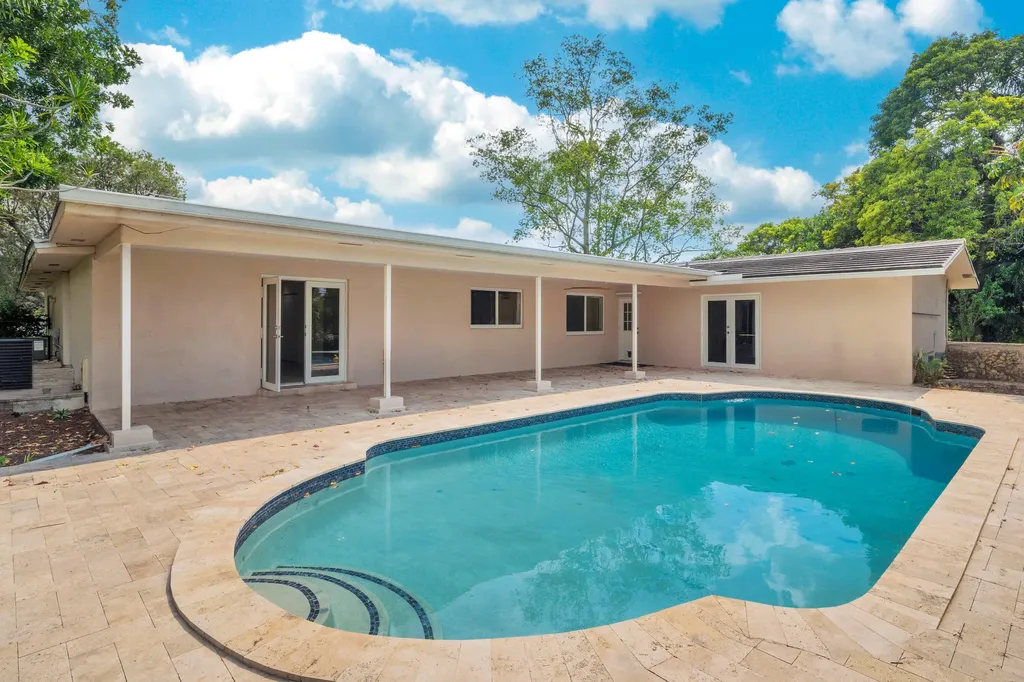 11901 NW 25th Street Plantation FL 33323