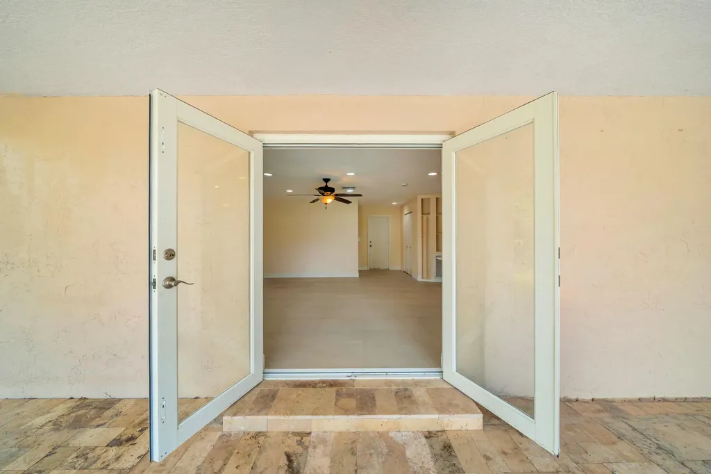 11901 NW 25th Street Plantation FL 33323