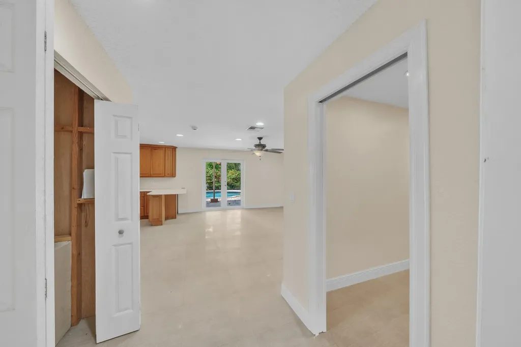 11901 NW 25th Street Plantation FL 33323