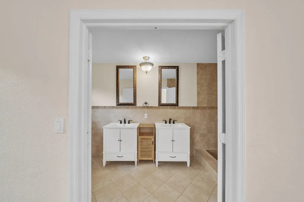 11901 NW 25th Street Plantation FL 33323