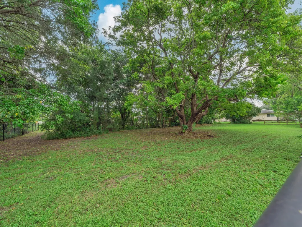 11901 NW 25th Street Plantation FL 33323