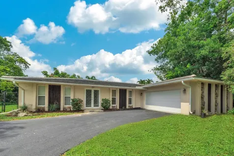11901 NW 25th Street Plantation FL 33323