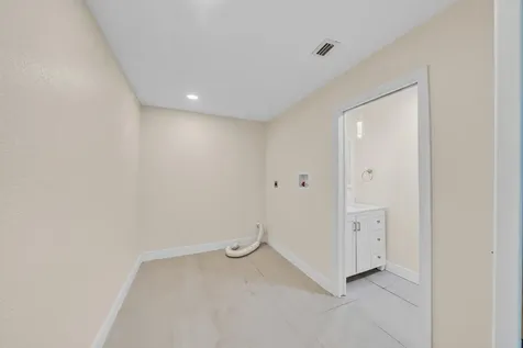 11901 NW 25th Street Plantation FL 33323