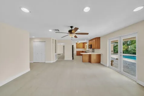 11901 NW 25th Street Plantation FL 33323