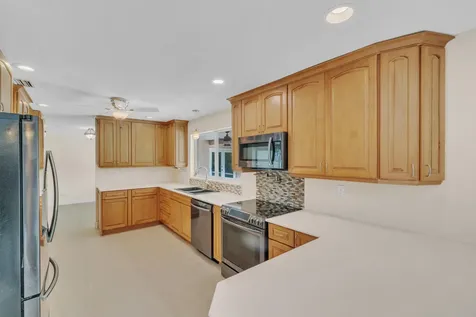 11901 NW 25th Street Plantation FL 33323