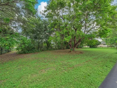 11901 NW 25th Street Plantation FL 33323
