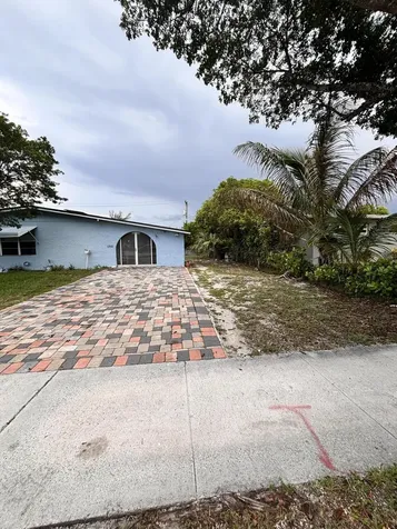 1310 Palm Beach Lakes Boulevard West Palm Beach FL 33401